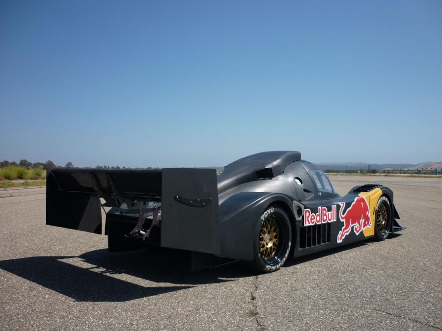  Hyundai Genesis PM580 Red Bull by RMR 2010 года  (фото 9 из 9)